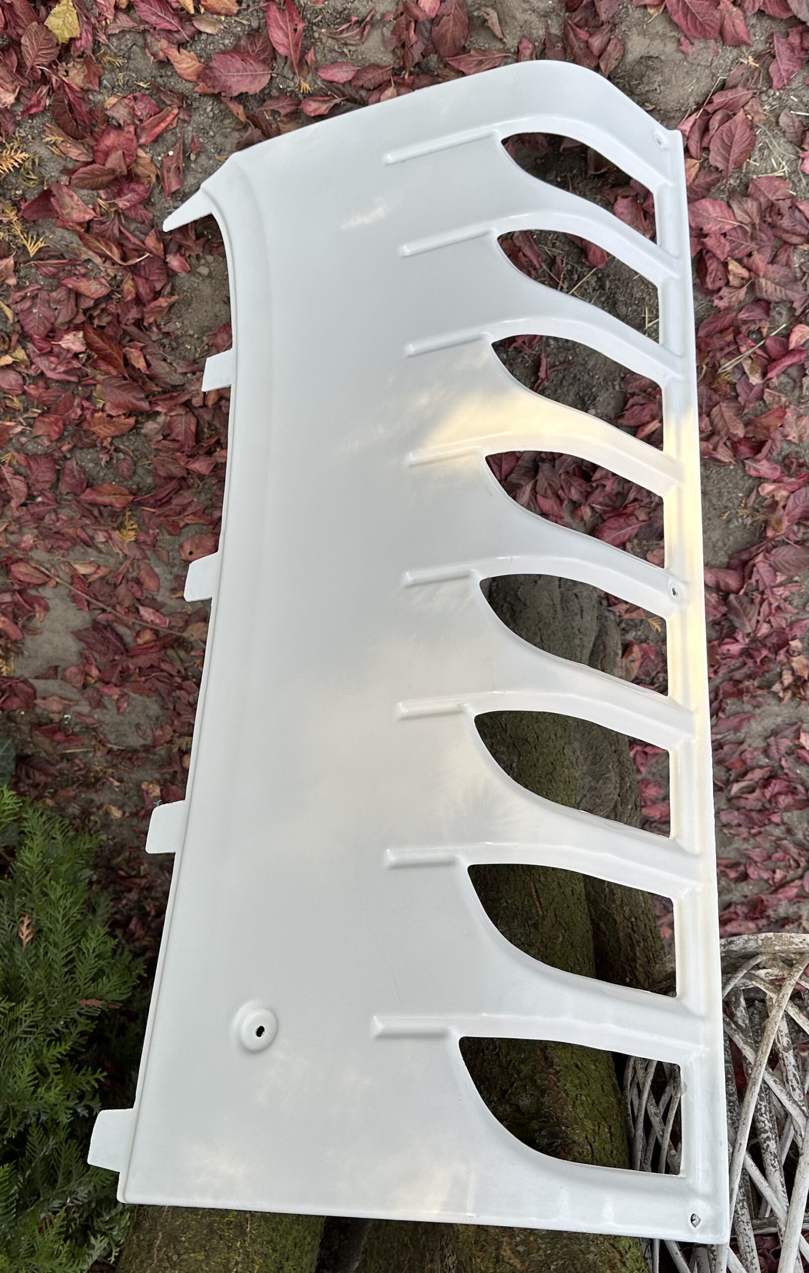 GRILL BOCZNY LEWY AGREGATU SCHMITZ